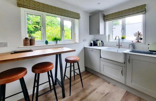 Newport Casa | White Cottage Newport, Pembrokeshire