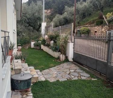 Paralia Porovitsis Casa | White Hill Platanos