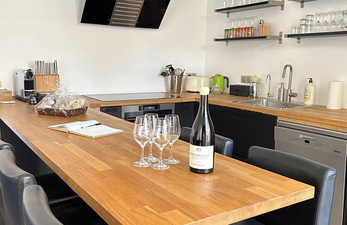 Meursault Casa | White House