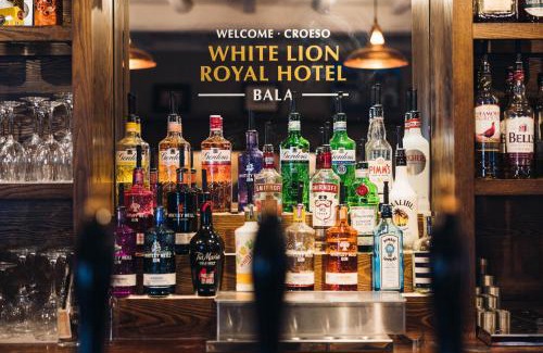 Bala Hotel | White Lion Royal Hotel
