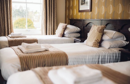 Bala Hotel | White Lion Royal Hotel