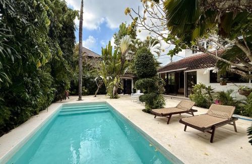 Sunset Road Villa | White Orchid Villa