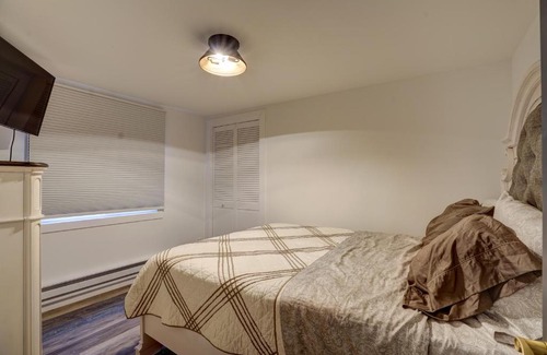 Tichigan Villa | White Pine Villa