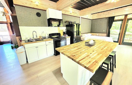 Flippin Cabina | White River Lodge # 2