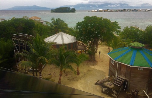 Isla de Utila Cabaña | White Sand Beach-Front Cottages de snorkel, kayak y bucear en frente de playa !!