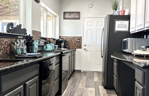 Bushkill Casa | Cisne blanco junto al estanque HotTub 3800sqft Moderno SsMook Home Water Front