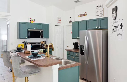 Vizcay Casa | Why stay in a hotel when you can have this entire home for your next gateway.