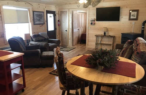 Necedah Cabina | Wildcat cabin