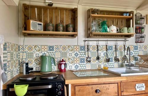 Taunton Casa | Willowbank shepherds hut