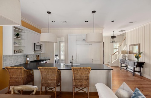 Bluffton Casa | Wilson Cottages, Walk to Tennis & Pickleball, and Restaurants