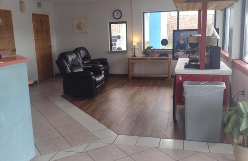 Loxley Hotel | Wind Chase Inn