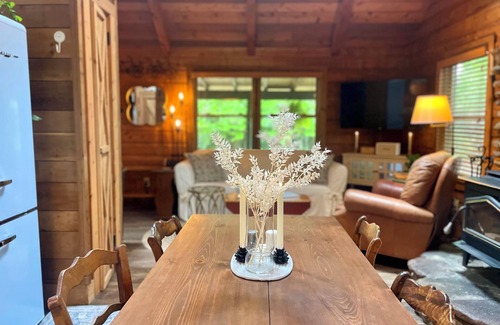 Blowing Rock Cabina | Wind Song: Charming Log Cabin In a Private Neighborhood. 10 Min From Downtown BR