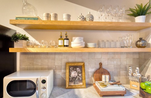 Mill Valley Casa | Window to the Redwoods