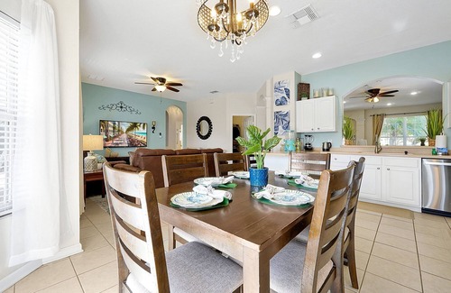 Windsor Hills Villa | * TODO A ESTRENAR-09/2019 * SOUTH POOL-6Bed / 4B / RESORT-home / POOL & SPA / 2. 5Miles-DISNEY