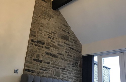 Hoylandswaine Casa | Windy Bank Hall - Holiday Home