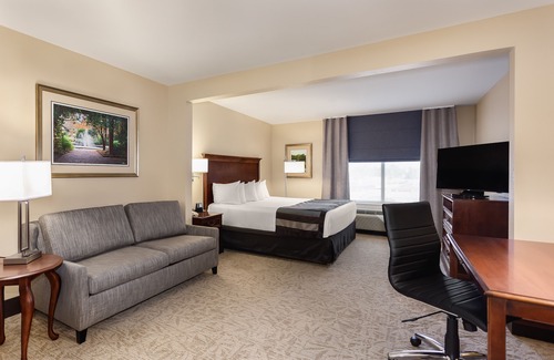 Columbia Hotel | Wingate by Wyndham Columbia / Lexington