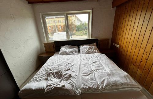 Neuhausen ob Eck Apartamento | Wise:W7 1 Doppelbettzimmer nahe Take-Off Gewerbepark