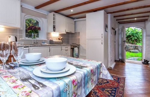 Fishguard Cabaña | Wisteria Lodge - QC1677