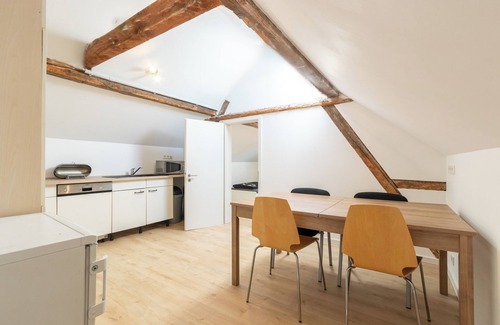 Woerrstadt Casa | Wohnung Nähe Mainz in Ehemaligem Weingut mit 6 Schlafzimmer