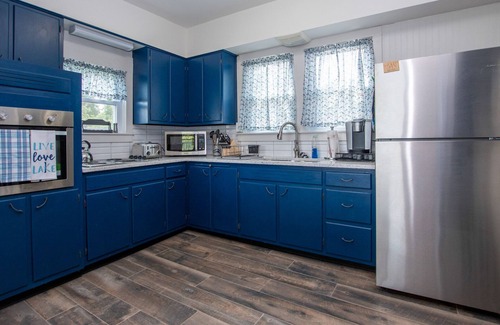 Seneca Falls Casa | Wolffy's House on the Hill: Charming Cayuga Lake Home with Sunrise Views!