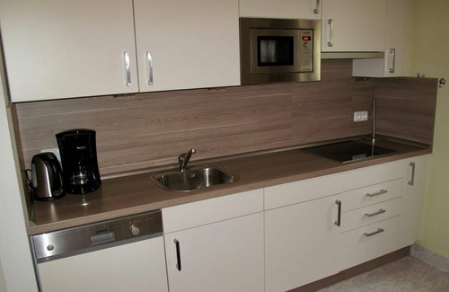 Ceska Metuje Casa | Estupenda casa de vacaciones privada con WIFI, piscina, TV, patio y vista panorámica