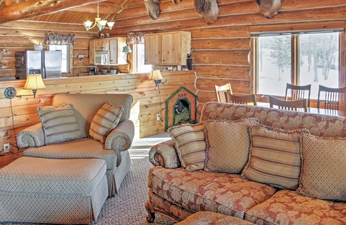 Oslund Casa | Maravilloso 3BR Inicio en Sand Lake w / Expansive Porch