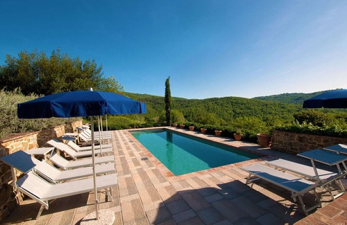 Pergine Valdarno Villa | Casa de vacaciones privada con piscina privada, WIFI, A/C, TV, mascotas permitida, cerca de Arezzo