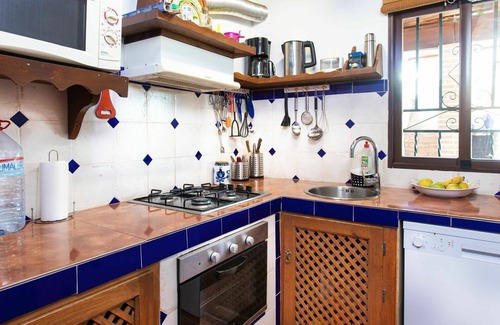 Almuñécar Villa | Maravillosa casa de vacaciones privada con WIFI, piscina privada, TV, terraza y mascotas permitida