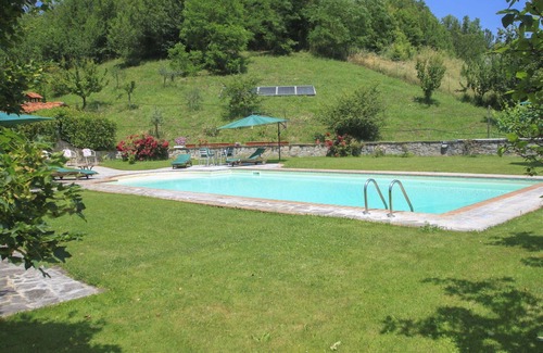 Laterina Villa | Casa de vacaciones privada con WIFI, piscina, TV, patio, mascotas permitida, cerca de Arezzo