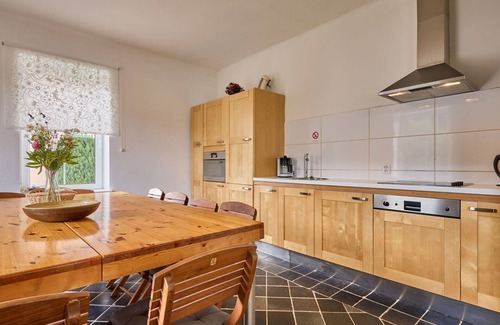 Svoboda nad Upou Villa | Preciosa casa de vacaciones privada para 12 personas con WIFI y TV