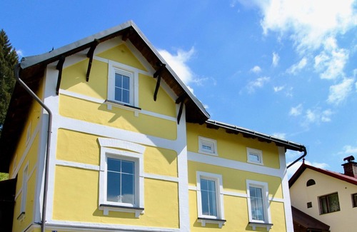 Svoboda nad Upou Villa | Preciosa casa de vacaciones privada para 12 personas con WIFI y TV