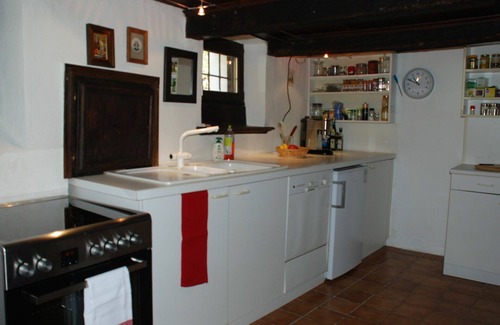 Lavizzara Casa | Maravillosa casa de vacaciones privada con WIFI, TV, patio, mascotas permitida y vista panorámica