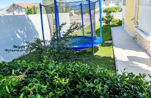 Podgradina Casa | Maravillosa casa de vacaciones privada para 6 personas con A/C, piscina privada, WIFI, TV y terraza