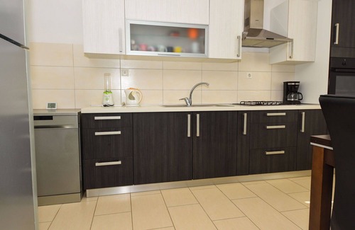 Podgradina Casa | Maravillosa casa de vacaciones para 6 personas con A/C, piscina privada, WIFI, TV y terraza