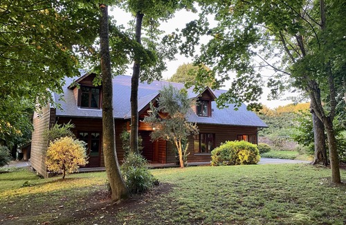 Le Val-Saint-Pere Casa | Wooden house with a view of Mont Saint Michel