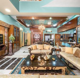 Kammanahalli Villa | Wooden Whispers Traditional Luxe Spacez Villa