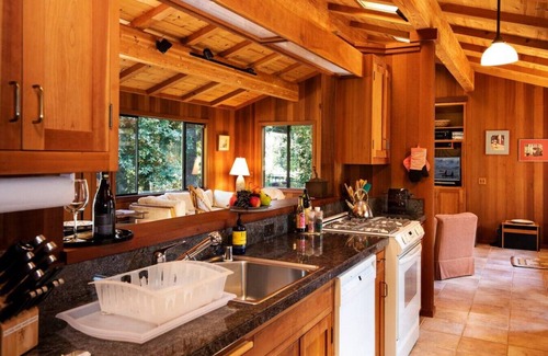 Inverness Casa | Vistas al agua desde tu almohada