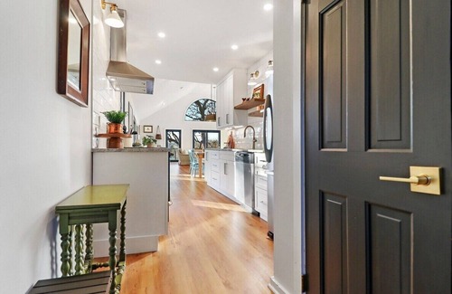 East Troy Casa | Woodhaven on Pleasant Lake |Pleasant Lake |Lakefront |Wraparound Deck |Views |Dock |Kayaks & Boards