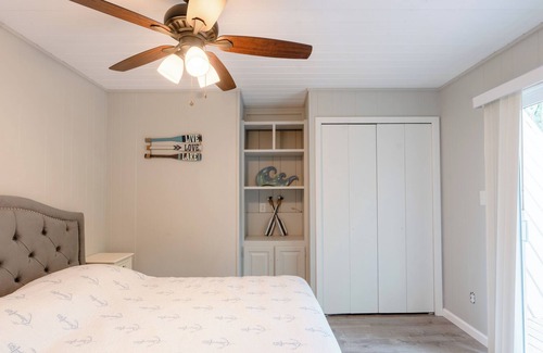 Heber Springs Cabina | Woodland Retreat is a perfect destination to relax w/ gorgeous lakefront views!!