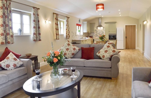 Billingshurst Cabaña | 2 habitaciones alojamiento en Adversane, cerca de Billingshurst