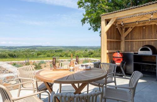 Holsworthy Casa | Woodlark