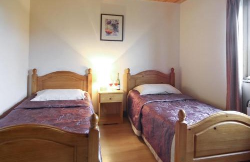 Penybont Casa | Woodside Lodge - Hw7520