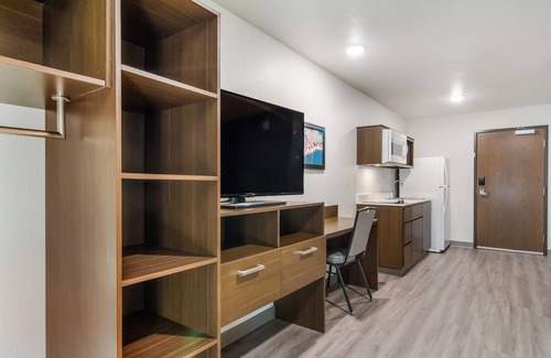 Fort Myers Hotel | Woodspring Suites Fort Myers - Cape Coral