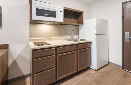 Sulphur Hotel | WoodSpring Suites Sulphur - Lake Charles