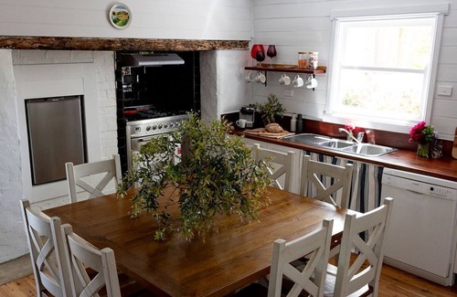 Taralga Casa | Woolbrook Cottage - Charming 1890's Heritage