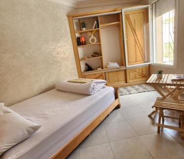 Anza Apartamento | Work and Surf Flat Fast WiFi Walk to Beach