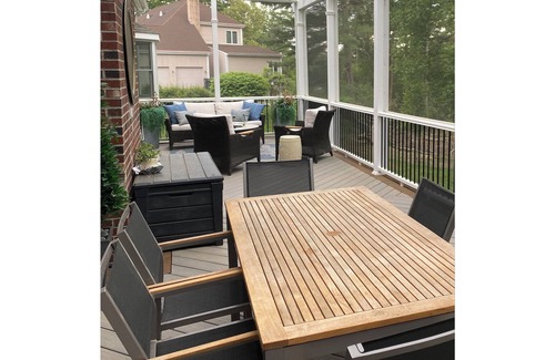 Natick Casa | World Cup travelers--40 min to Gillette! Spacious private home w/jacuzzi tub