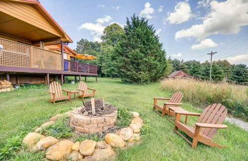 Sparta Casa | Wraparound Deck and Hot Tub Blue Ridge Mtn Cabin