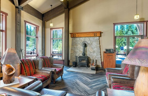 Sequoia National Park Hotel | Wuksachi Lodge