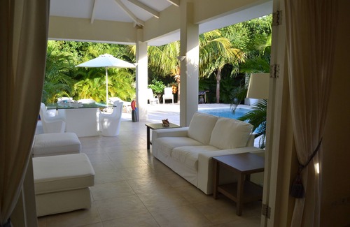 Willemstad Villa | Hermosa villa tropical (120m2) con piscina para 2 personas